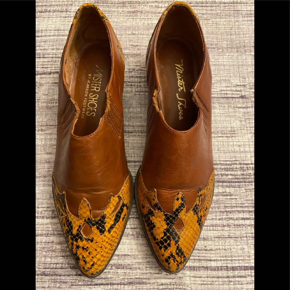 WESTERN STYLE BOOTIES  TWO TONE LEATHER